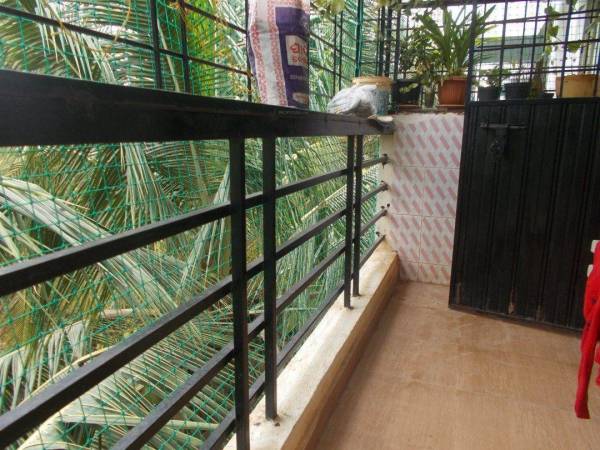  camellia-elegant Balcony