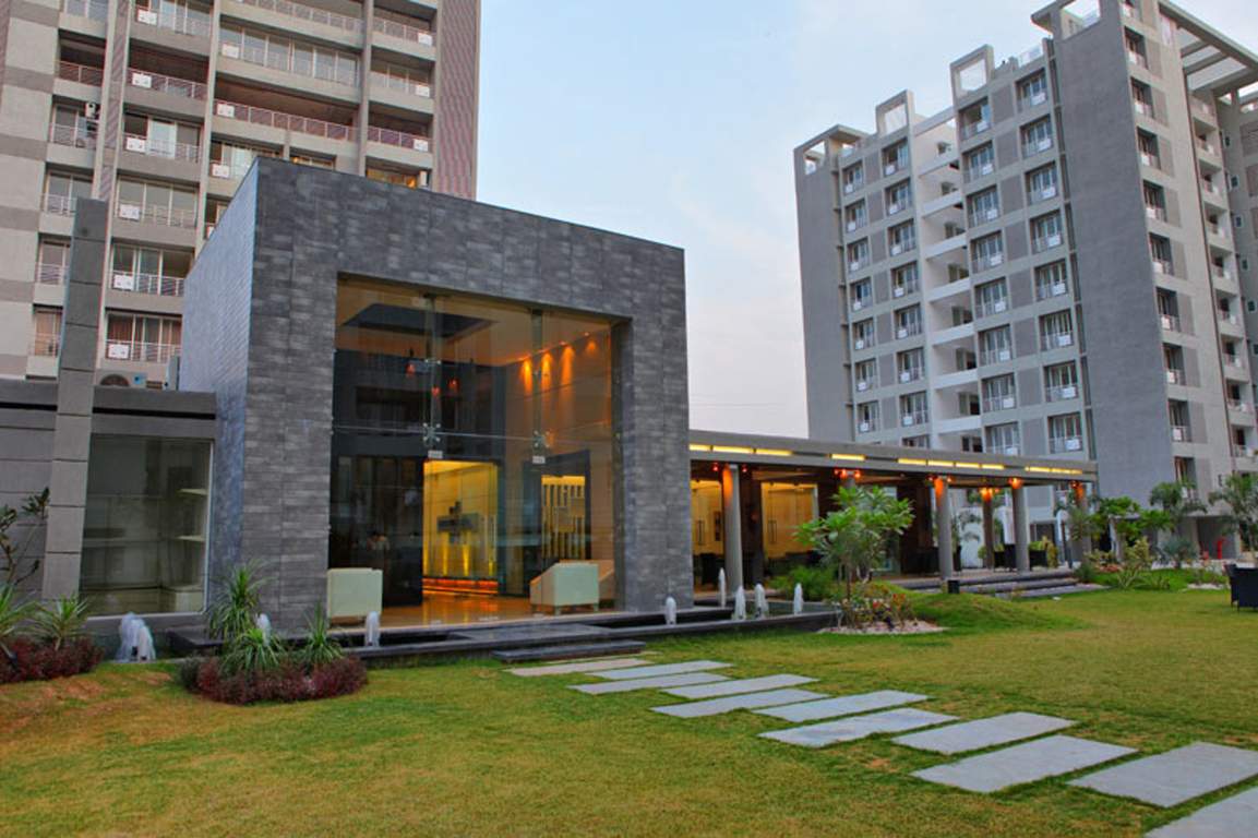  iscon heights Elevation