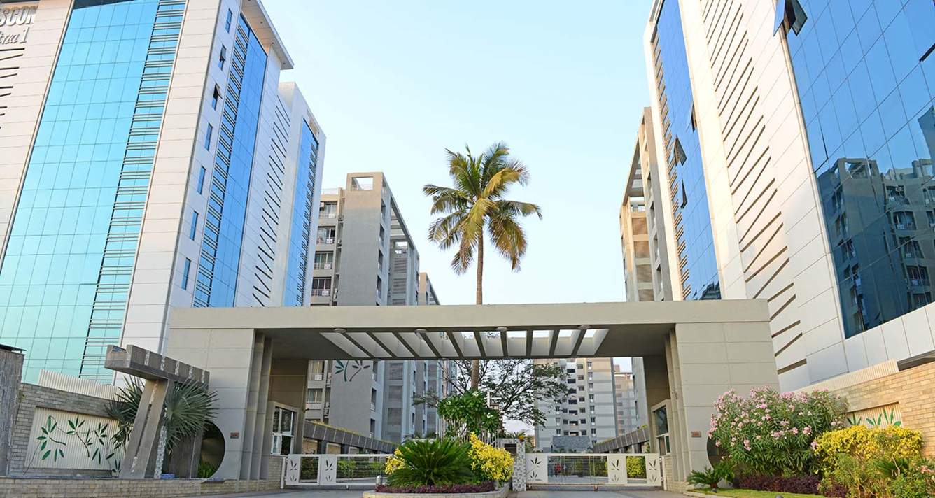  iscon heights Elevation