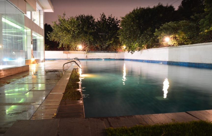 olive county Swimming Pool