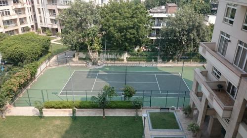 the-ivy Badminton Court