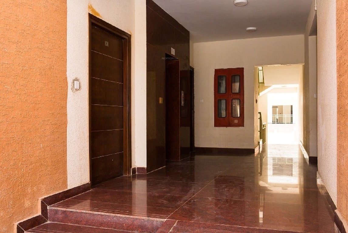 hamilton homes Lift(s)