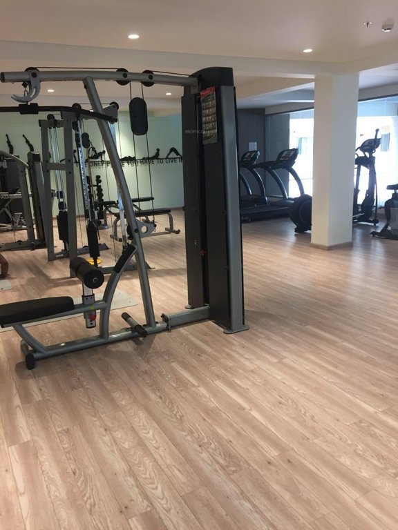  orchid lakeview Gymnasium