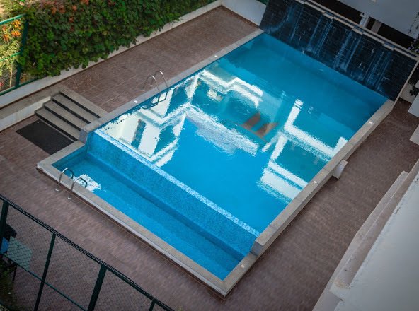  rhythm Swimming Pool