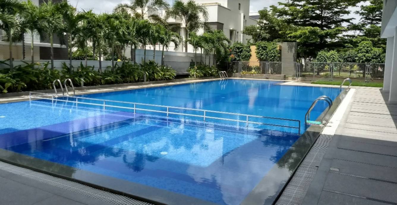  hillpark avenue Swimming Pool