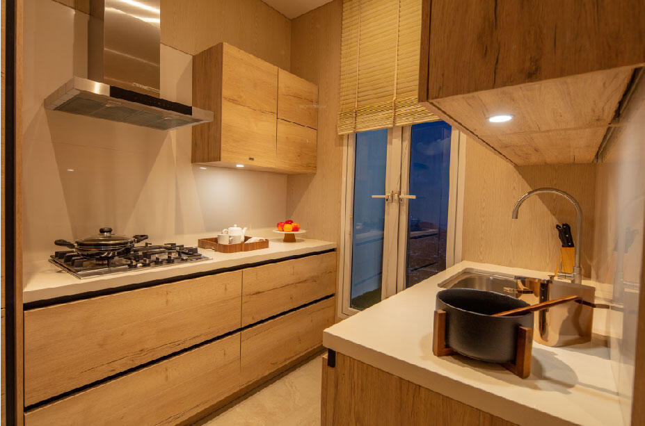  transcon triumph tower 1 Kitchen