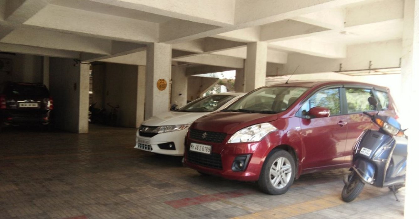  queensbay Car Parking