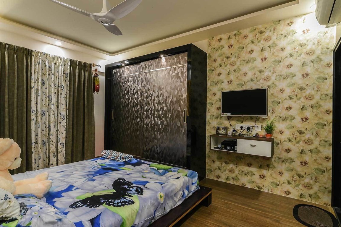 Sumadhura Silver Ripples