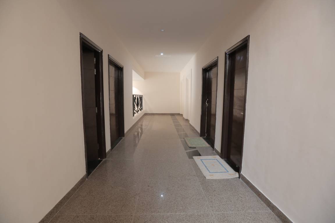  savitry greens Lift(s)