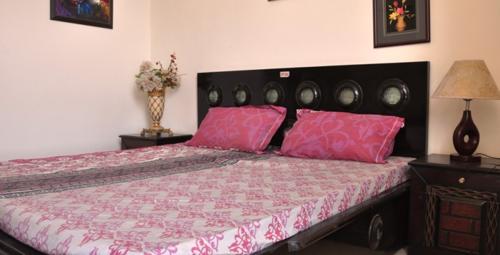  royal-court Images for Main Other of Trehan Royal Court