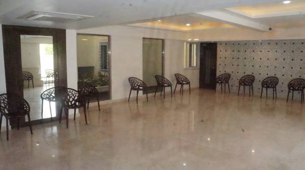 amenities of President Leon