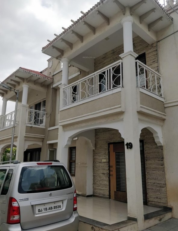  golden villa Elevation