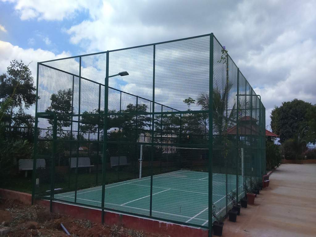  square Badminton Court