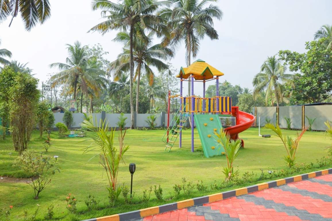 kingston towers Children's play area