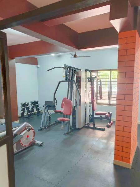  kingston-towers Gymnasium