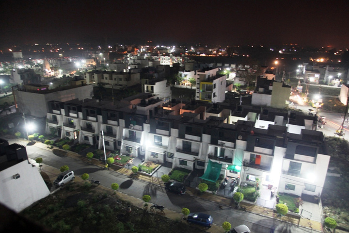 Sarthak Singapore Township Phase I Villa