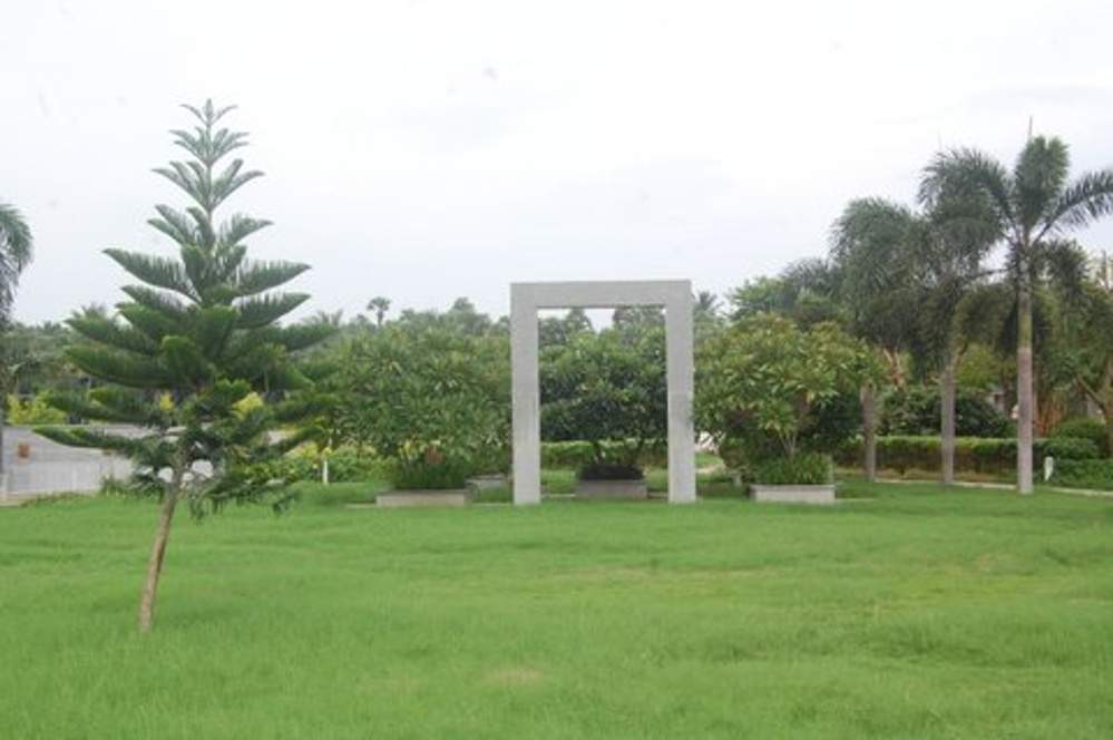  crest Images for Amenities of Legend Crest