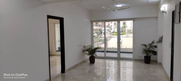  prime-390 Living Area