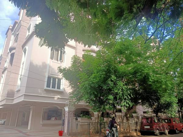  lake-villa Elevation