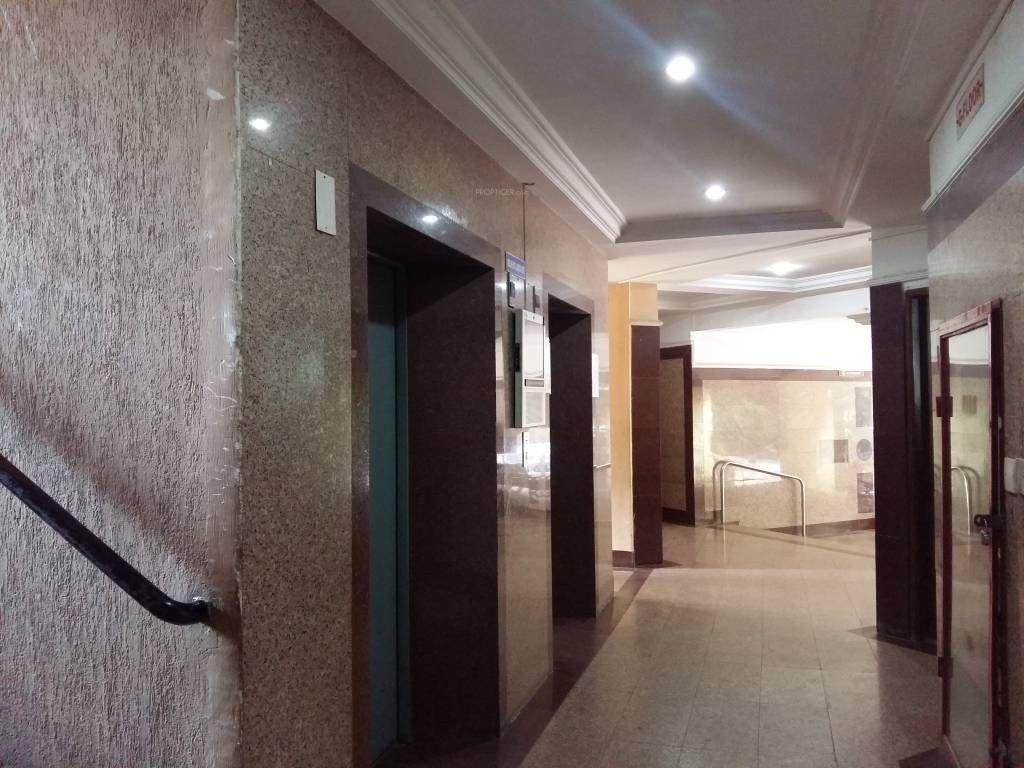  diamond district Lift(s)