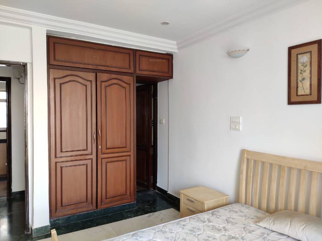  diamond district Bedroom