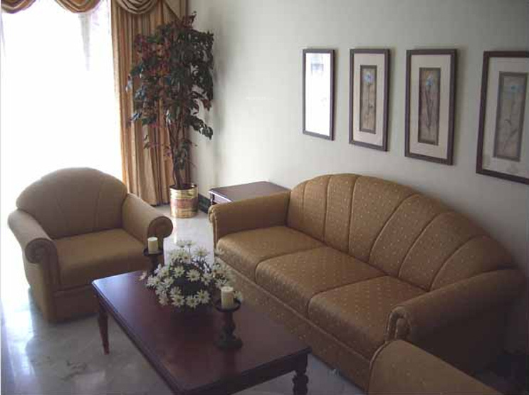  diamond district Living Area