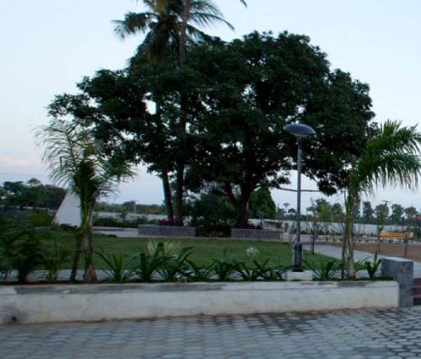  orchid Landscaped Gardens