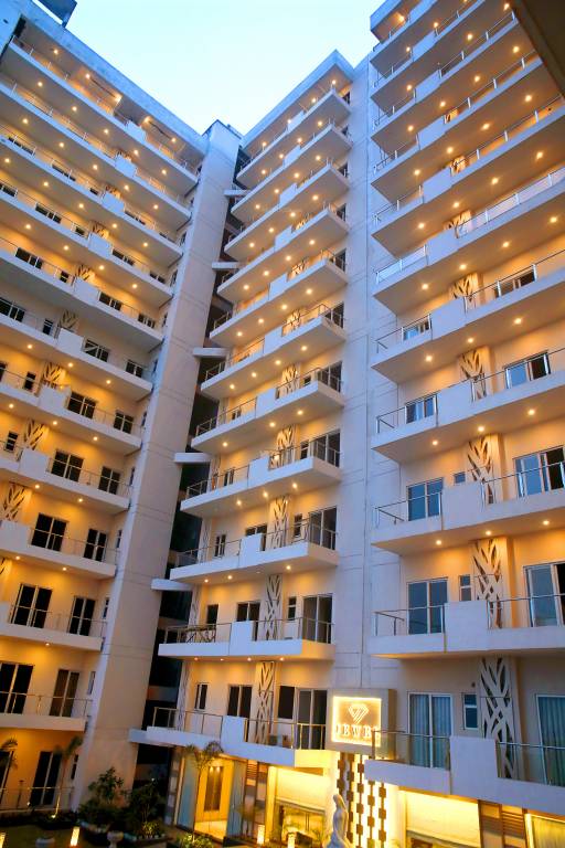  south winds Elevation