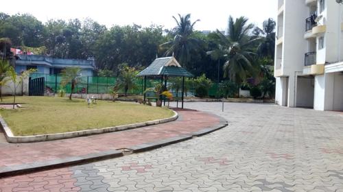  nestor Landscape Garden and Tree Planting