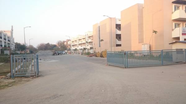 Entrance Gate Security Cabin park-81 Entrance Gate Security Cabin