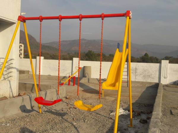  waters-edge Children's play area