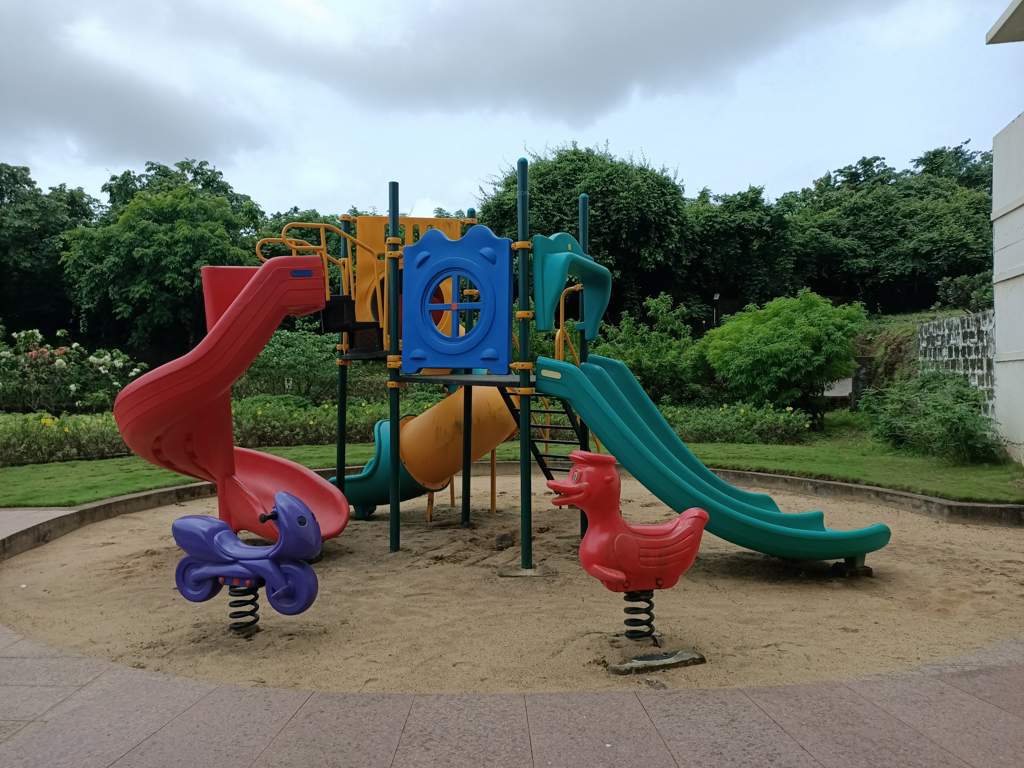  sundance apartments Children's play area