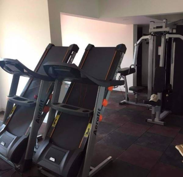 amenities of Laxcon Plaza