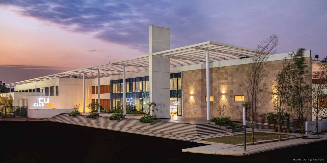  park west Club House