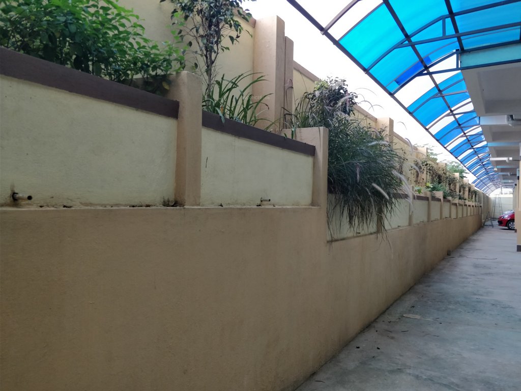  elite Paved Compound