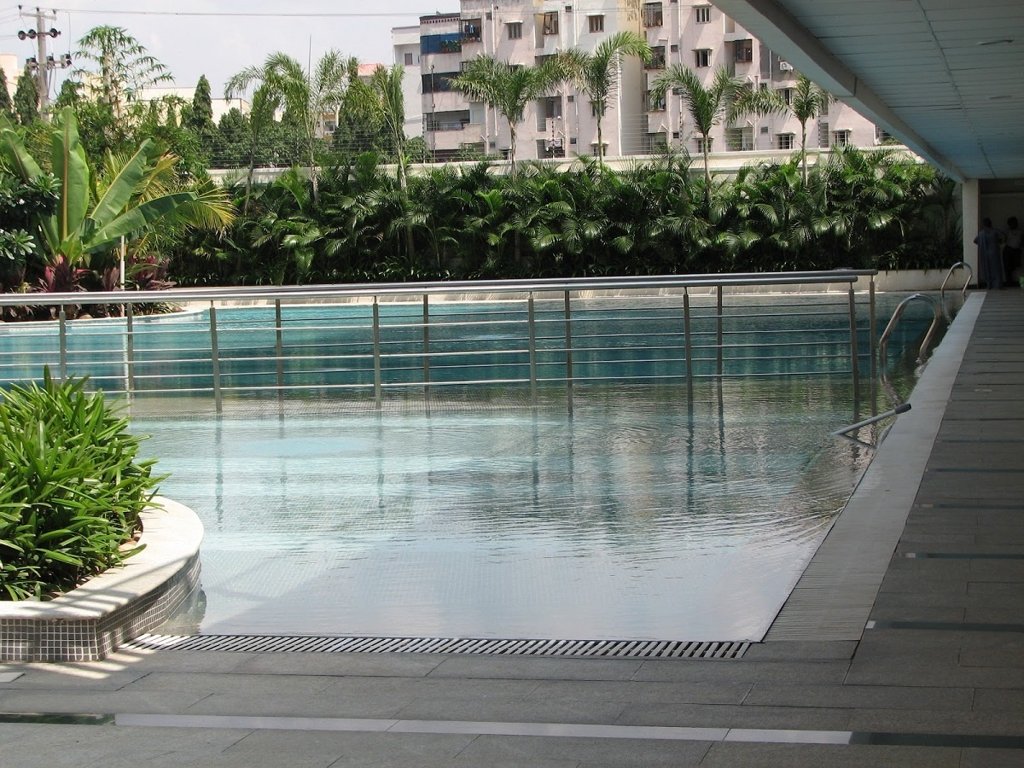  jewel Swimming Pool