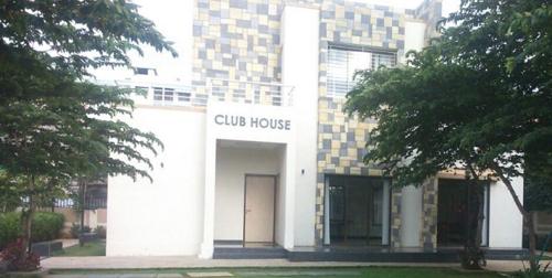  crystal-park Club House
