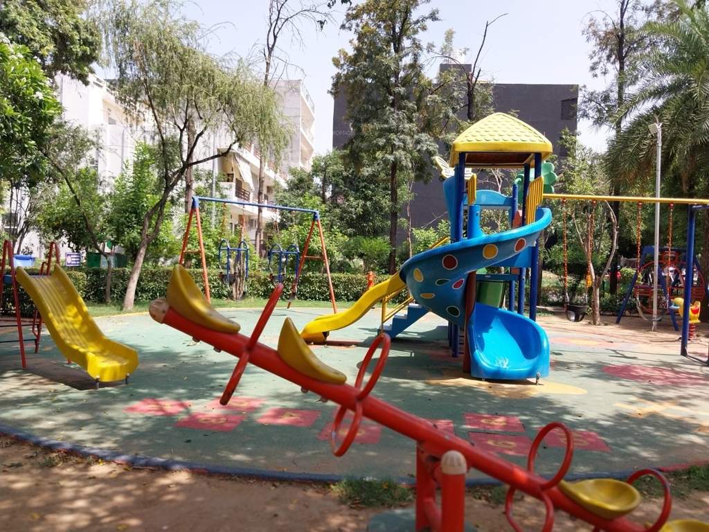  exclusive floors Children's play area