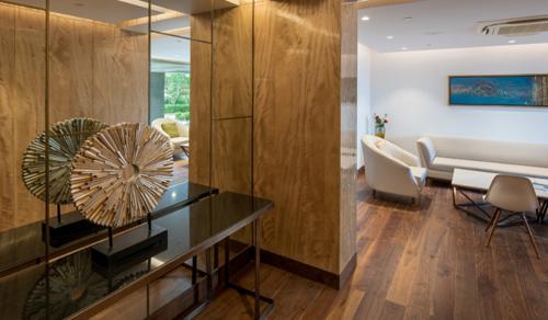  exclusive-floors Living Area