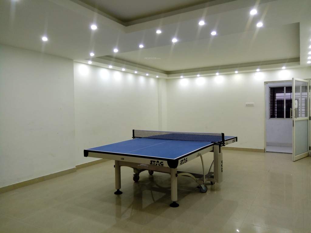  su casa twins Tennis Court