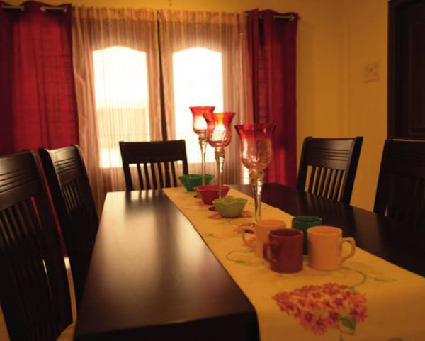  elegance Dining Area