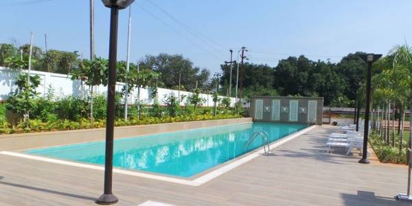  gardens Swimming Pool