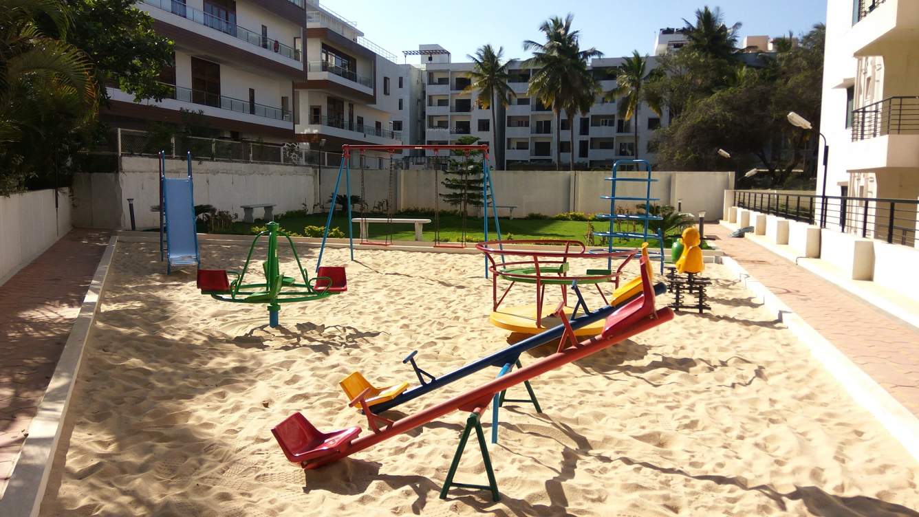 sri garnet park Children's play area
