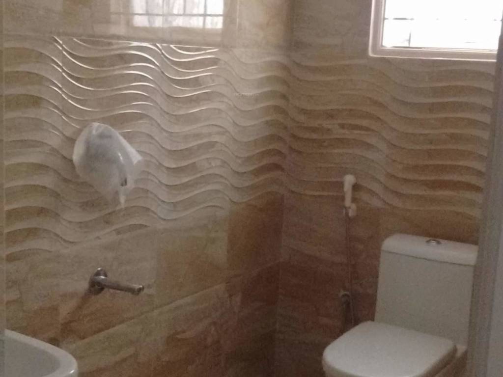 sri garnet park Bathroom