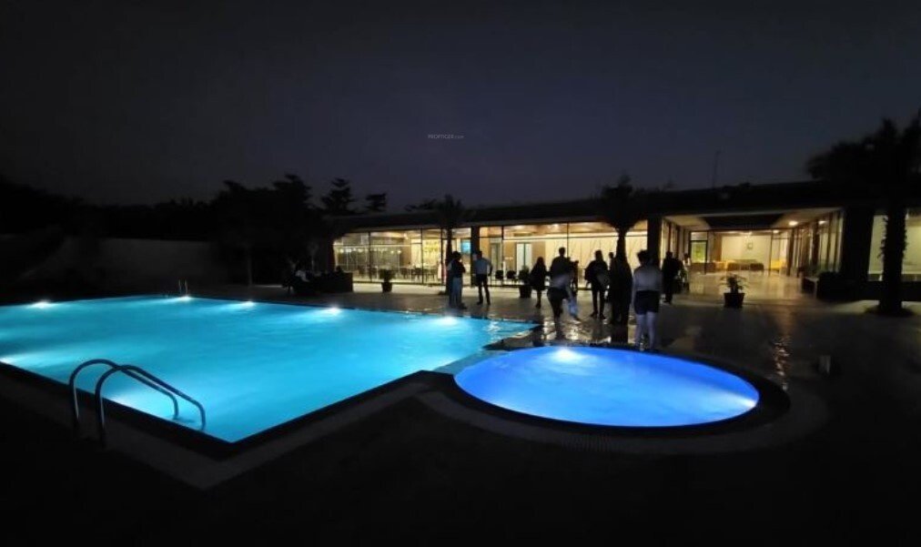  good times Swimming Pool