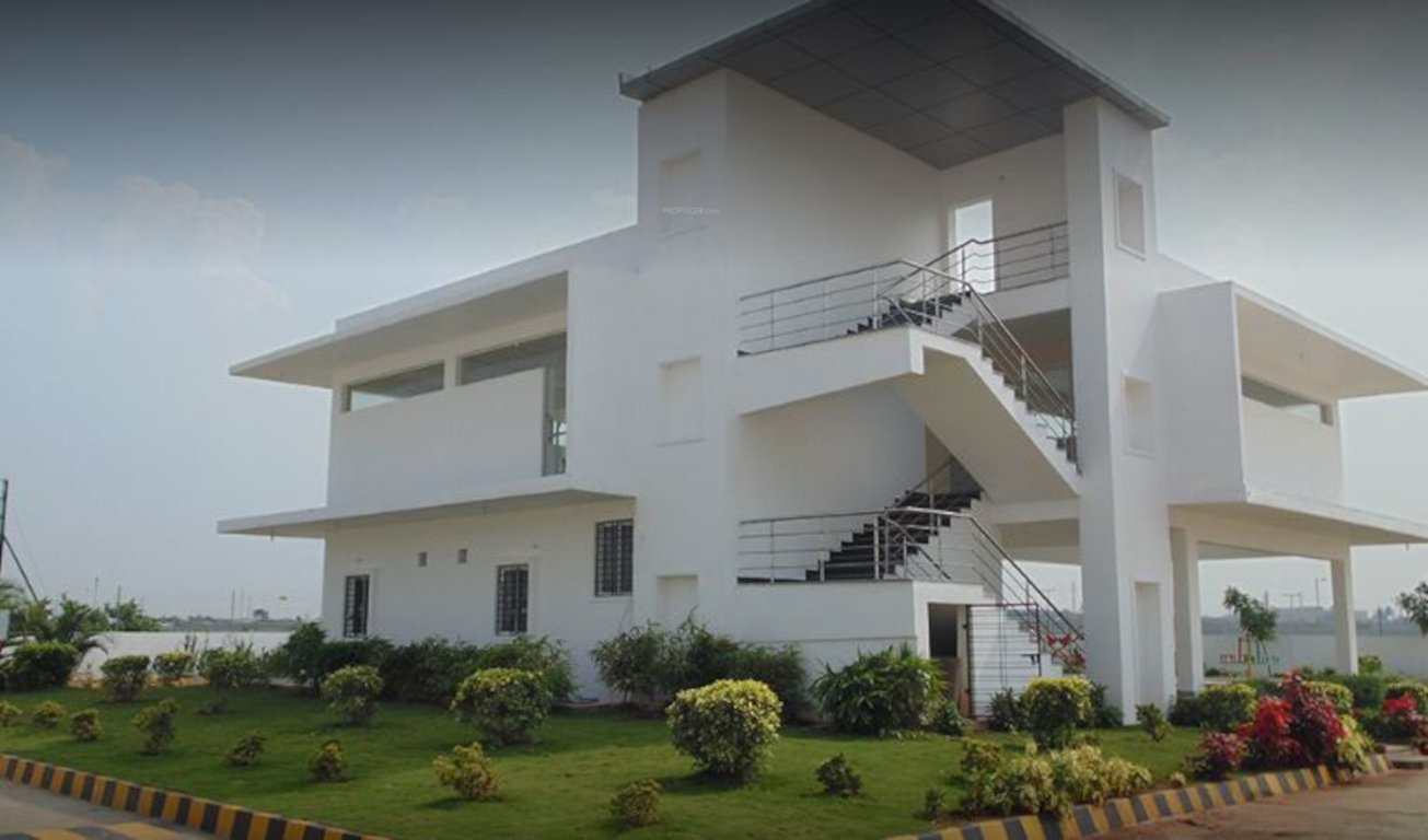  westwoods Club House