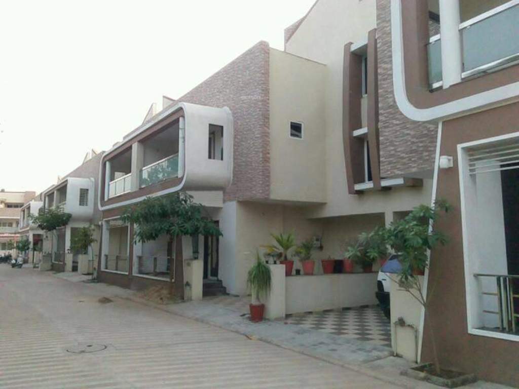  govardhan galaxy prime Elevation