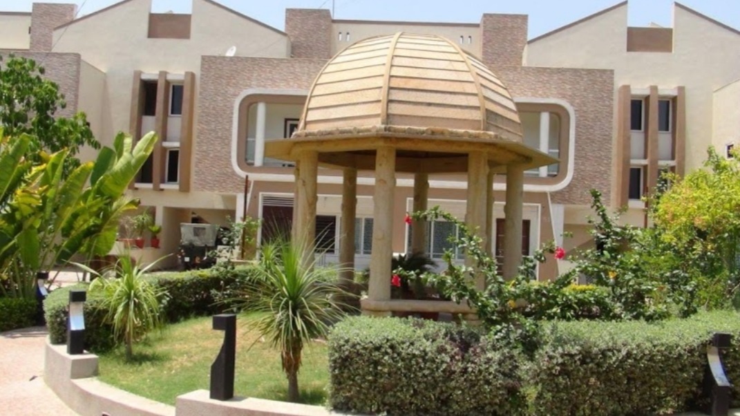 govardhan galaxy Elevation