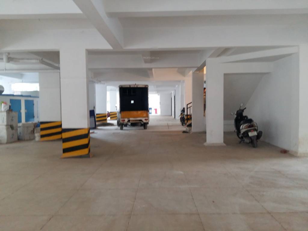  signature Car Parking