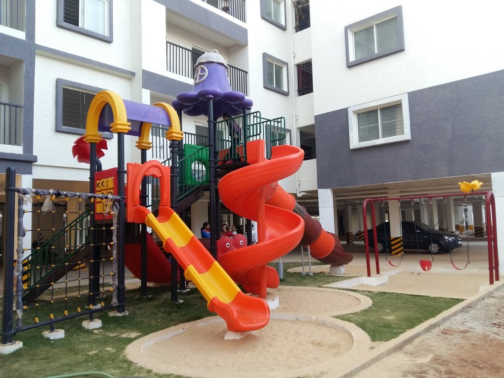  signature Children's play area